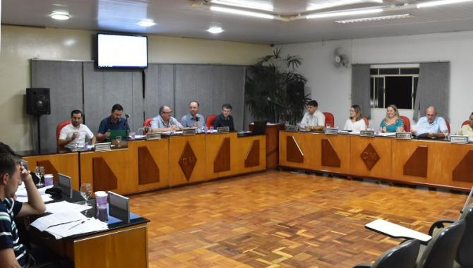 Câmara de Laranjeiras realiza sessão ordinária 009/18